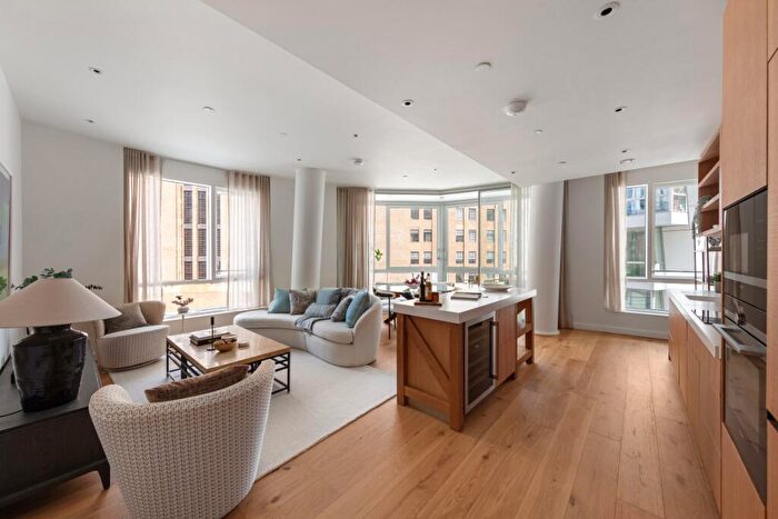 3 Bedroom Apartment For Sale In Wilshire House London, SW11