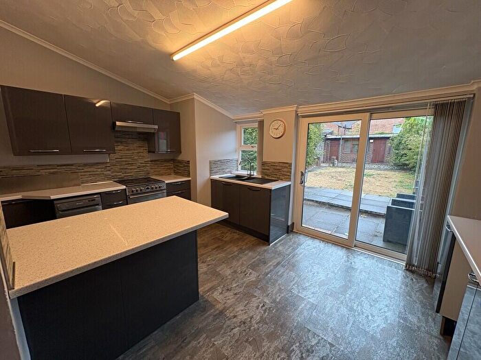 3 Bedroom Terraced House To Rent In Milton Road, PO3