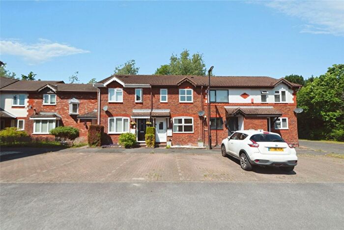 2 Bedroom Terraced House For Sale In Unwin Close, Southampton, Hampshire, SO19