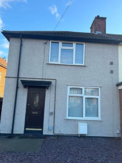 3 Bedroom Semi-Detached House To Rent In Lodge Avenue, Dagenham, RM9