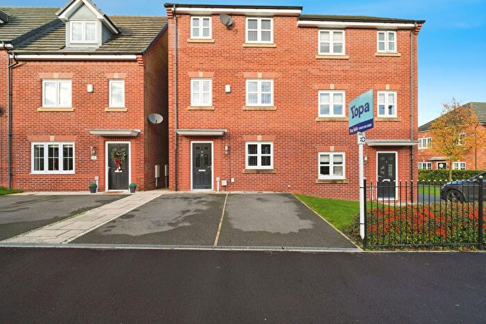 4 Bedroom Semi Detached House For Sale In Gauntley Gardens, Wigan, WN5