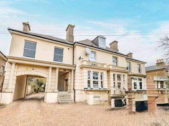 1 Bedroom Flat To Rent In Sussex Place, Slough, SL1