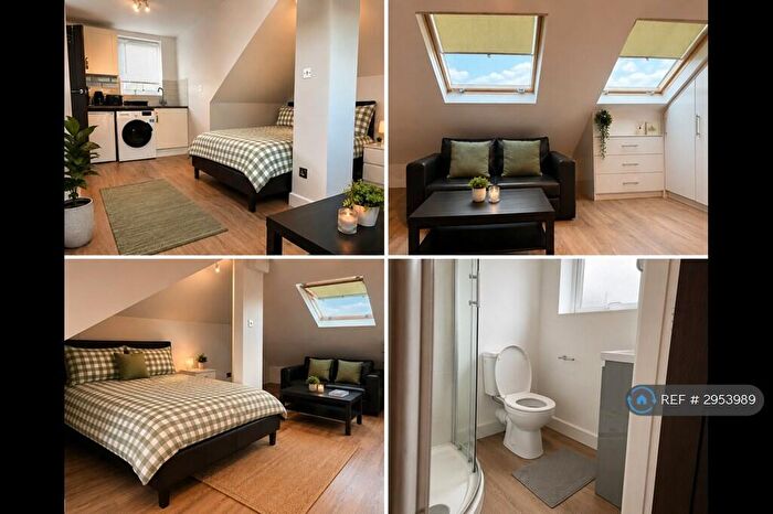 Studio To Rent In College Close, London, N18