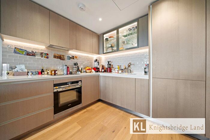 1 Bedroom Flat For Sale In Huntington House, Palmer Road, London, SW11