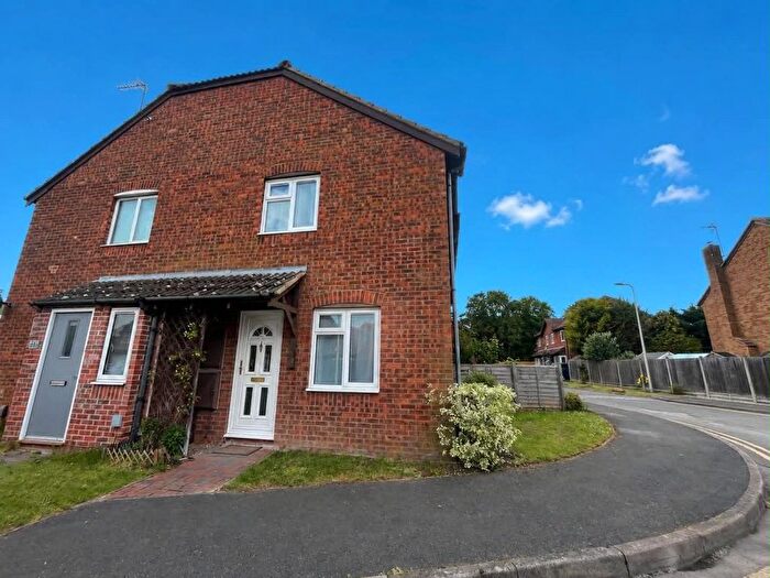 1 Bedroom Semi Detached House To Rent In Quarrington Close, Thatcham, RG19