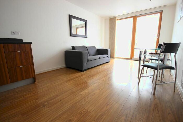 1 Bedroom Flat To Rent In Schrier, Arboretum Place, London, IG11
