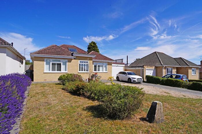 3 Bedroom Detached House For Sale In Botany, Highworth, SN6