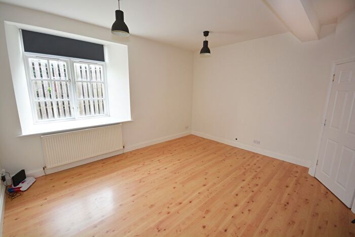 2 Bedroom Flat To Rent In Main St, Bannockburn, Stirling, Stirling, FK7