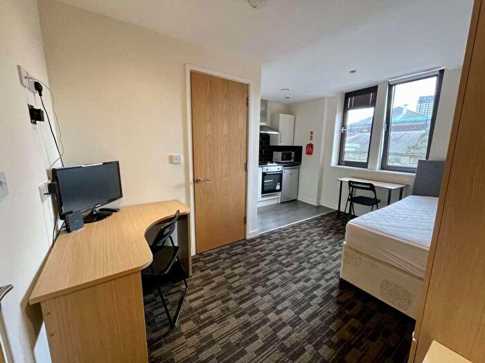 Studio To Rent In Flat, Gladstone Buildings, St James Row, S1