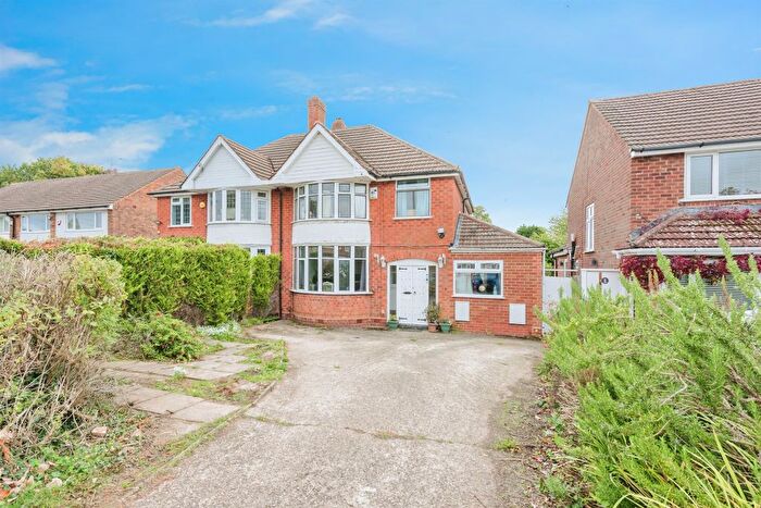 4 Bedroom Semi-detached House For Sale In Whitehouse Common Road, Sutton Coldfield, B75