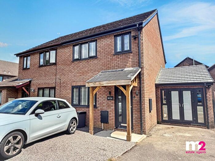 3 Bedroom Semi-Detached House For Sale In The Stepping Stones, Penperlleni, Pontypool, NP4