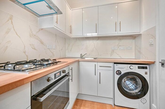2 Bedroom Property To Rent In High Street, London, W3
