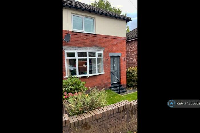 2 Bedroom Semi-Detached House To Rent In Stockport, Stockport, SK3
