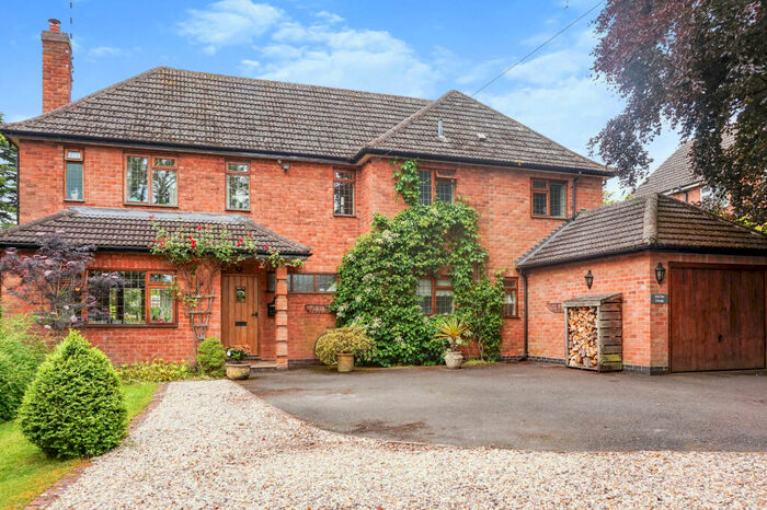 4 Bedroom Detached House For Sale In Ullenhall Street, Ullenhall, B95