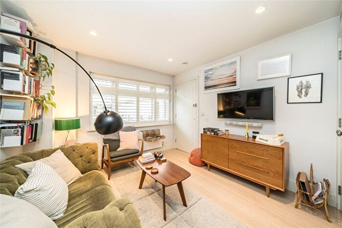 1 Bedroom Flat For Sale In Renfrew Road, London, SE11
