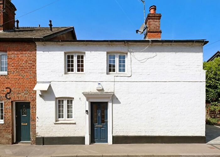 2 Bedroom End Of Terrace House For Sale In Lakes Lane, Beaconsfield, Buckinghamshire, HP9