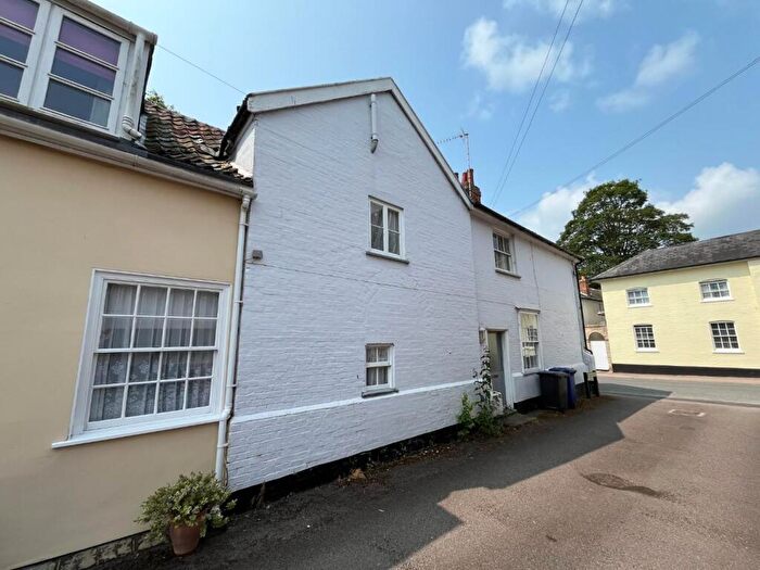 3 Bedroom Semi-Detached House For Sale In High Street, Ixworth, IP31