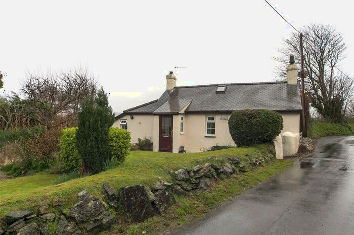 2 Bedroom Cottage For Sale In Lon Fawr, Edern, Pwllheli, Gwynedd, LL53