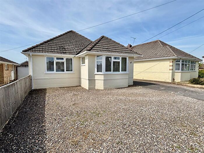 2 Bedroom Detached Bungalow For Sale In Sandy Lane, Upton, BH16