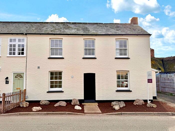 3 Bedroom Cottage For Sale In High Street, Hinxworth, SG7