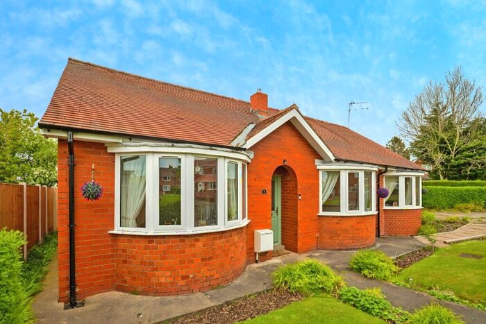 4 Bedroom Bungalow To Rent In Cinnamon Hill Drive North, Walton-le-Dale, Preston, PR5