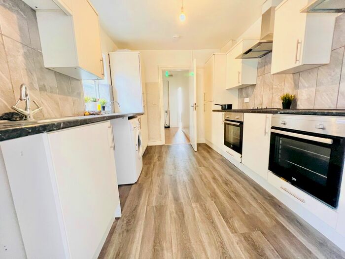 4 Bedroom Terraced House To Rent In Belgrave Road, Walthamstow E17