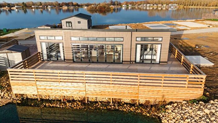 2 Bedroom Lodge For Sale In Tallington Lakes LeisurePark, PE9