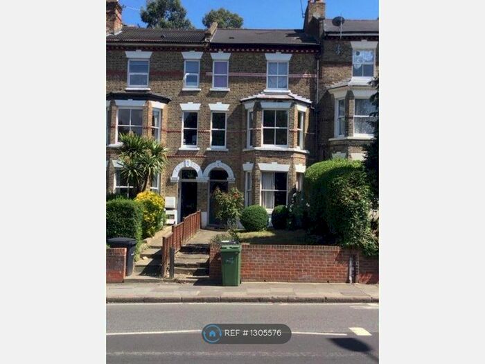 2 Bedroom Maisonette To Rent In Norwood Road, London SE24