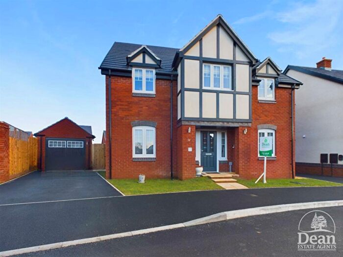 4 Bedroom Detached House For Sale In Starling Road, Ross-On-Wye, HR9