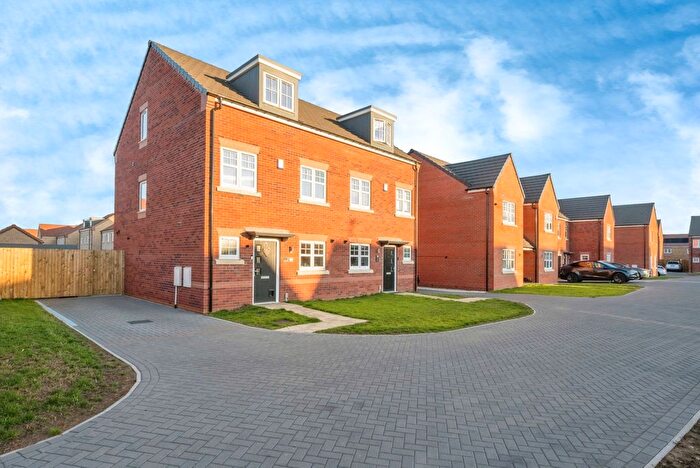 3 Bedroom Semi-detached House For Sale In Pinder Road, Armthorpe, Doncaster, South Yorkshire, DN3