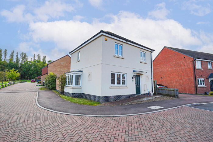 3 Bedroom Detached House For Sale In Foxglove Avenue, Thurnby, Leicester, Leicestershire, LE7