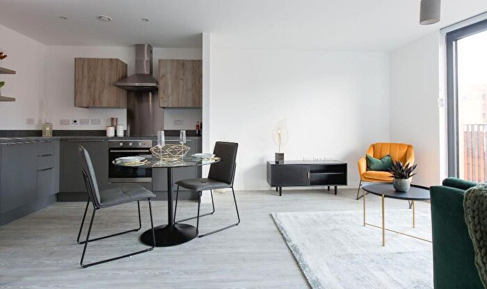 1 Bedroom Apartment To Rent In Trentham Street, Manchester, Greater Manchester, M15