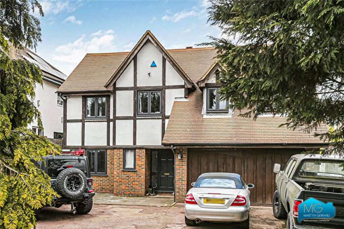 5 Bedroom Detached House To Rent In Watford Way, Mill Hill, London, NW7