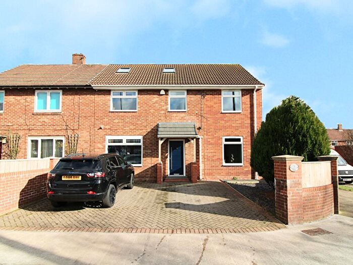 4 Bedroom Semi-Detached House For Sale In Carnoustie Close, Benton, Newcastle Upon Tyne, NE7