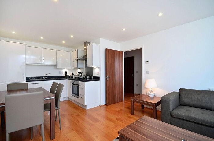 1 Bedroom Flat To Rent In Great West Quarter, Brentford, TW8