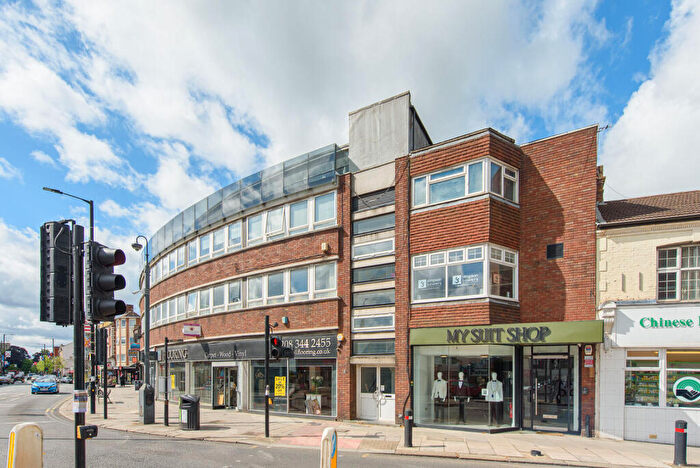 2 Bedroom Flat To Rent In High Street, Barnet, EN5