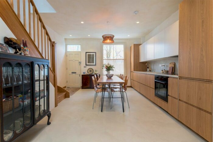 2 Bedroom Terraced House To Rent In Priory Grove, London, SW8