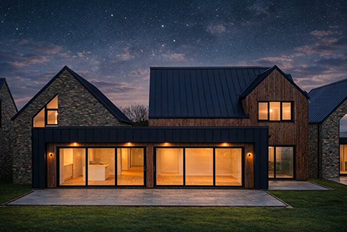 5 Bedroom Detached House For Sale In New Buildings, Crediton, EX17