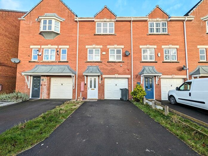 3 Bedroom Town House To Rent In Lowther Drive, Darlington, DL1