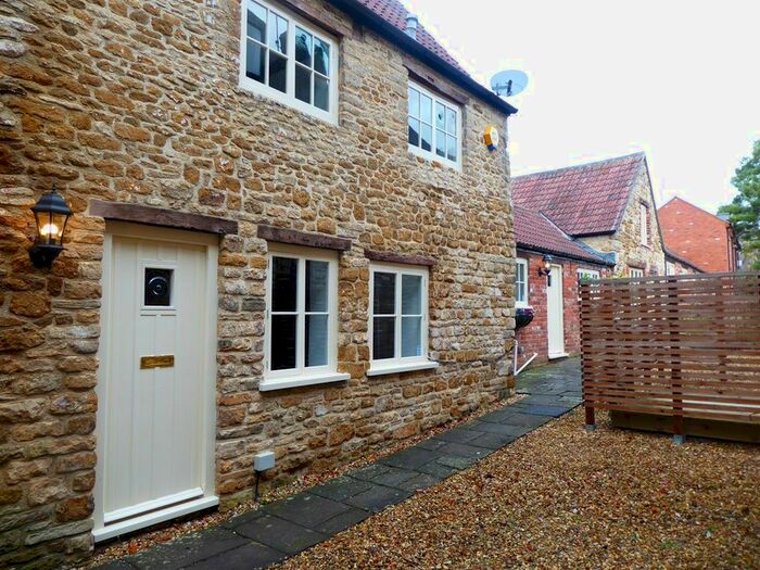 3 Bedroom Cottage To Rent In Long Street, Wotton Under Edge, GL12