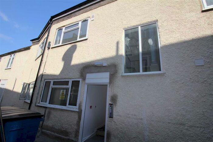 1 Bedroom Flat To Rent In Worthy Place, Weston-Super-Mare BS23