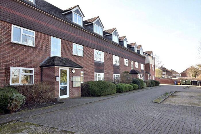 2 Bedroom Apartment To Rent In Larch Close, Oxford, Oxfordshire, OX2