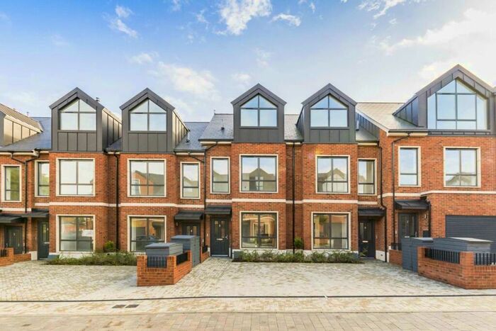 3 Bedroom Terraced House To Rent In Harlow Gardens, Surbiton, KT1