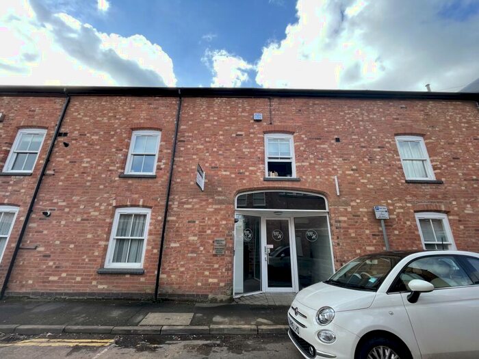 1 Bedroom Apartment To Rent In Morton Street, Leamington Spa, CV32