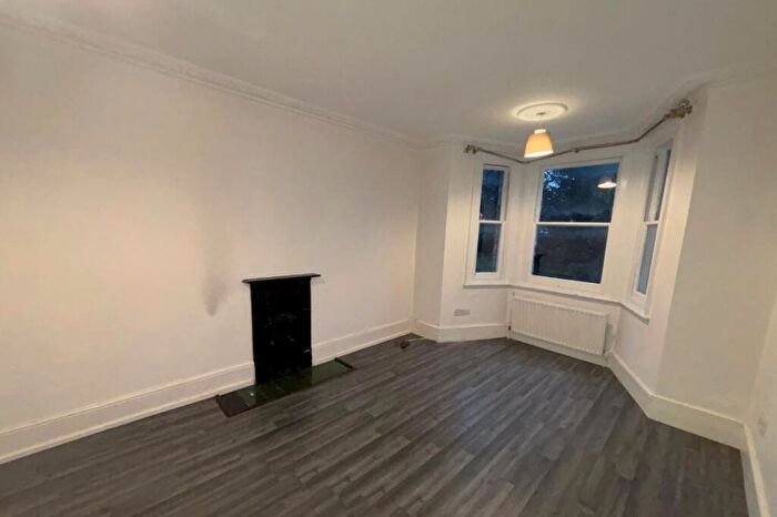 3 Bedroom Maisonette To Rent In Sydenham Park Road, London, SE26