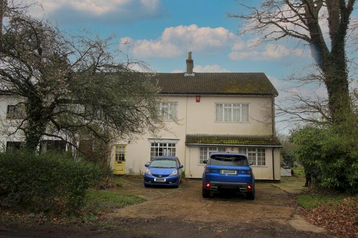 4 Bedroom Semi-Detached House For Sale In Rusper Road, Ifield, Crawley, RH11