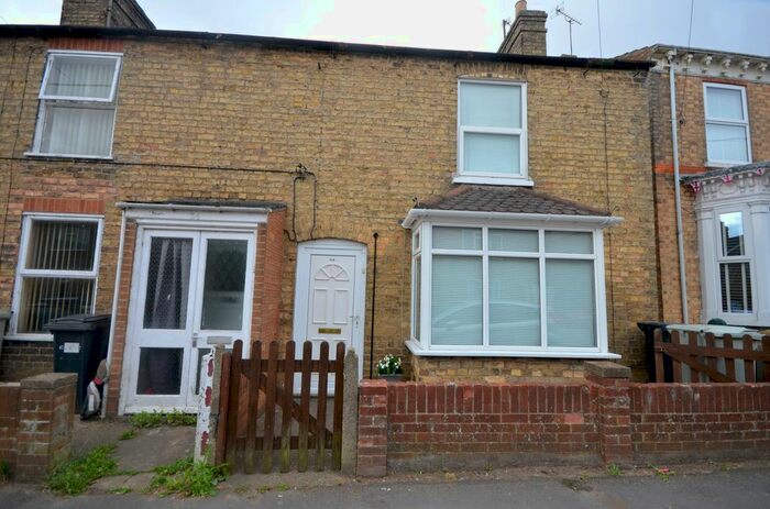 2 Bedroom End Of Terrace House To Rent In Hamilton Road, Alford, LN13