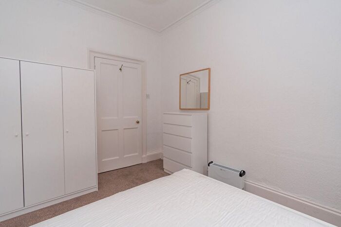 1 Bedroom Flat To Rent In St. Stephen Street, Edinburgh, EH3