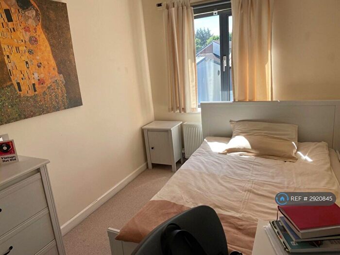 2 Bedroom Flat To Rent In Upper Parliament St, Liverpool, L8