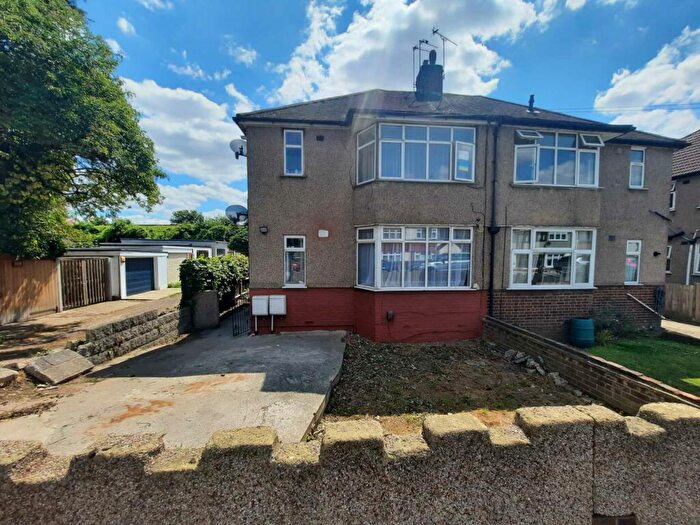 2 Bedroom Maisonette To Rent In Eversley Avenue, Bexleyheath, DA7